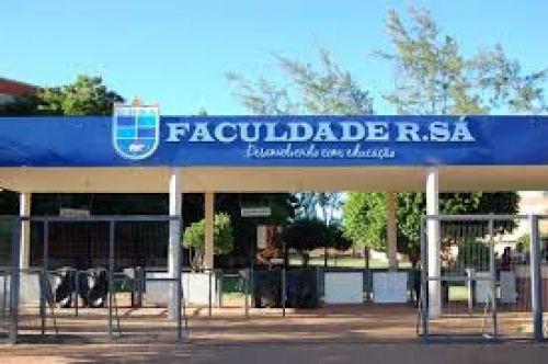 Faculdade R. Sá, com atividades paralisadas, orienta acadêmicos sobre o período letivo
